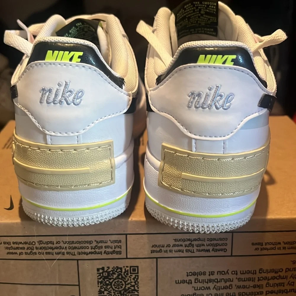 Women’s AF1 Shadow - Picture 3 of 7
